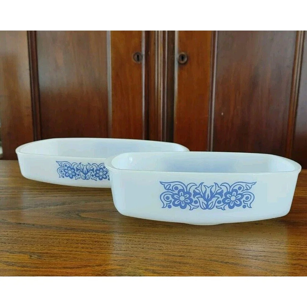 VTG Anchor Hocking Fire King Blue Tulip Scroll 'Oven Safe' Milk Glass Pan Set/2